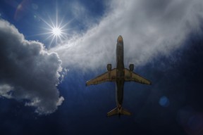 爱游戏官网-全国青少年“跨界融合”足球-篮球活动在成都引领新时尚，倡导多项运动结合