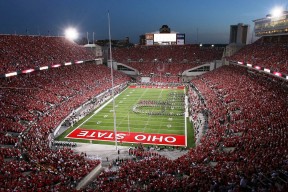 爱游戏下载-女子足球加快青训融合进程实现从校园到职业直通，青少年女子足球队