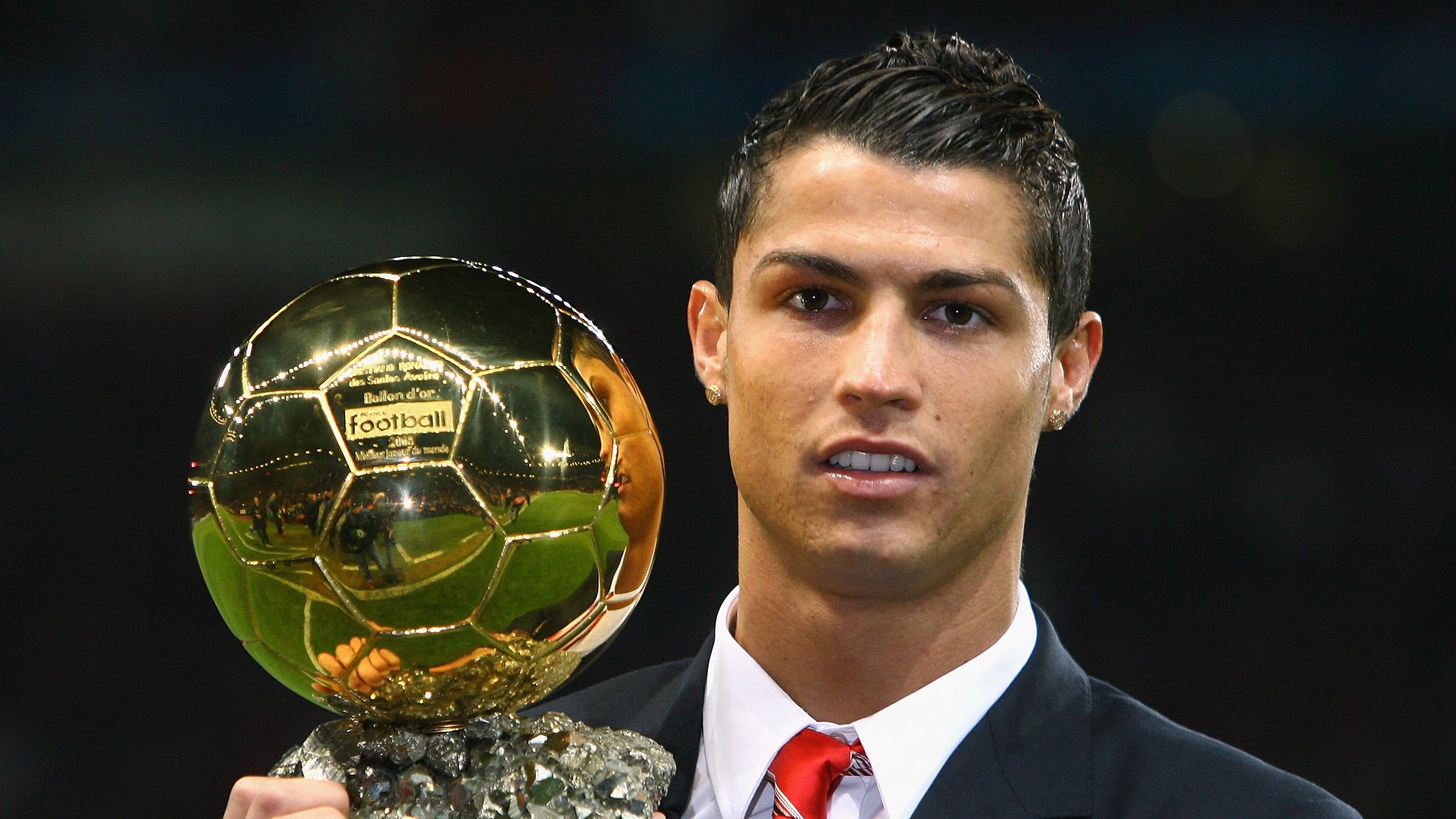 霍特·巴雷特：凭借独特的视野和决策能力，他成为全黑队比赛中的关键人物